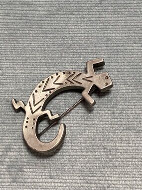Vintage Pewter Southwestern Style Lizard Gecko Brooch